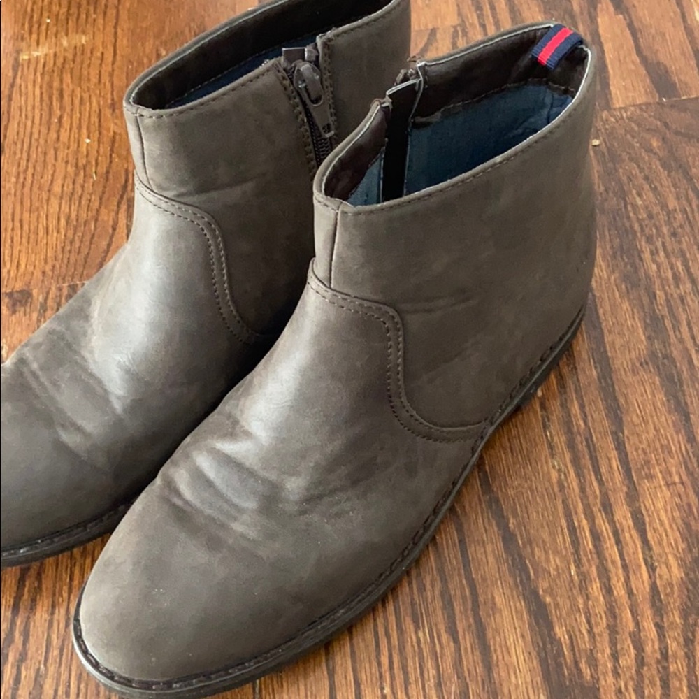 Tommy Hilfiger shoes